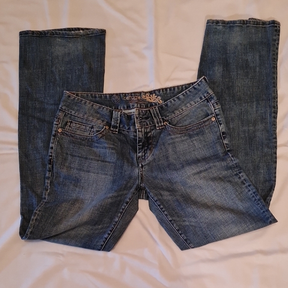 Refuge Blue Bootcut Jeans with Contrast Stitching Approx 24x31 - Picture 1 of 7